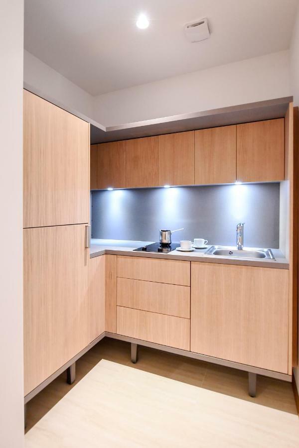 City Centre Chic Apartment Ljubljana 1/4 Экстерьер фото